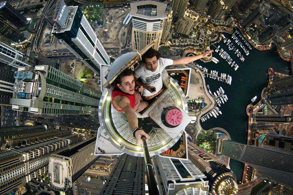 UberFacts's tweet image. 10 of the most extreme selfies ever taken... Must see: bit.ly/1GfRwM6