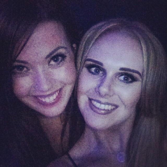 BecRowlands_218's tweet photo. 👭🍸👯 http://t.co/0GqVo7659q