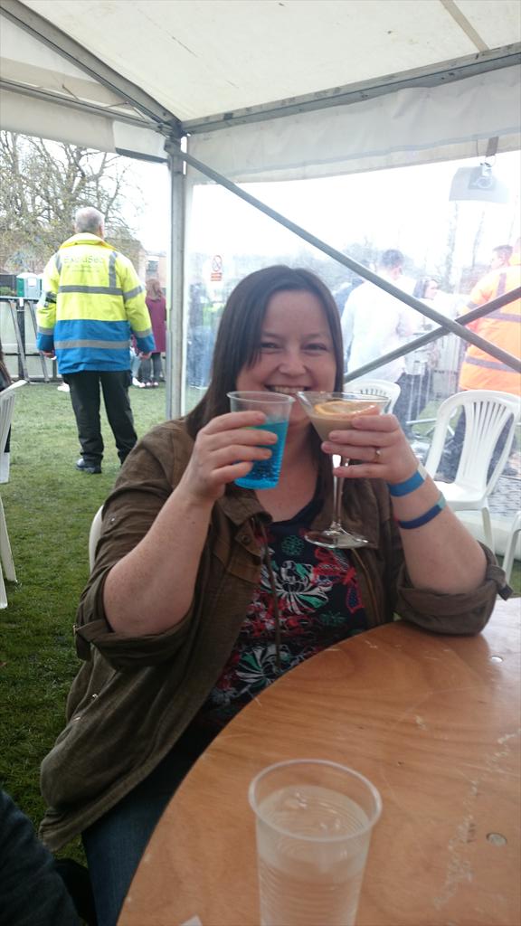 MusicOwlScot's tweet photo. @JennyMorton15 and I having our cocktails at @Wrexposure  😄👍 🍸 #favourite http://t.co/p0bUkAIqQS