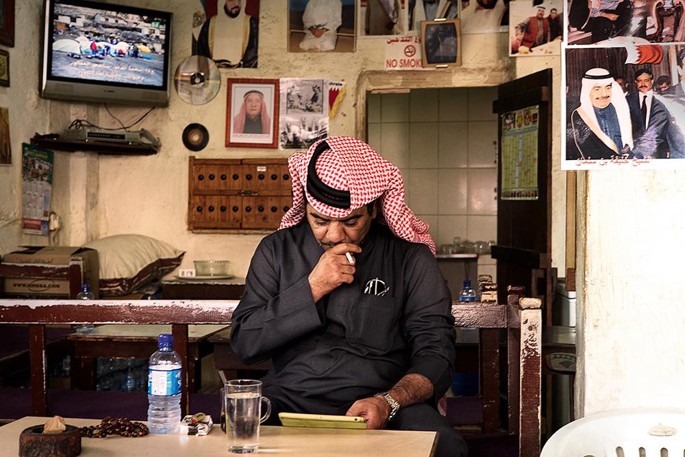 leica_camera's tweet photo. Read how @Ali_Sharaf attempts to bridge cultural gaps through his photography: http://t.co/2woZ1UuTCo http://t.co/ceES8LNBGq