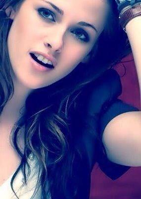 TwilightShots's tweet photo. Bella Swan http://t.co/Bqo35t9tnl