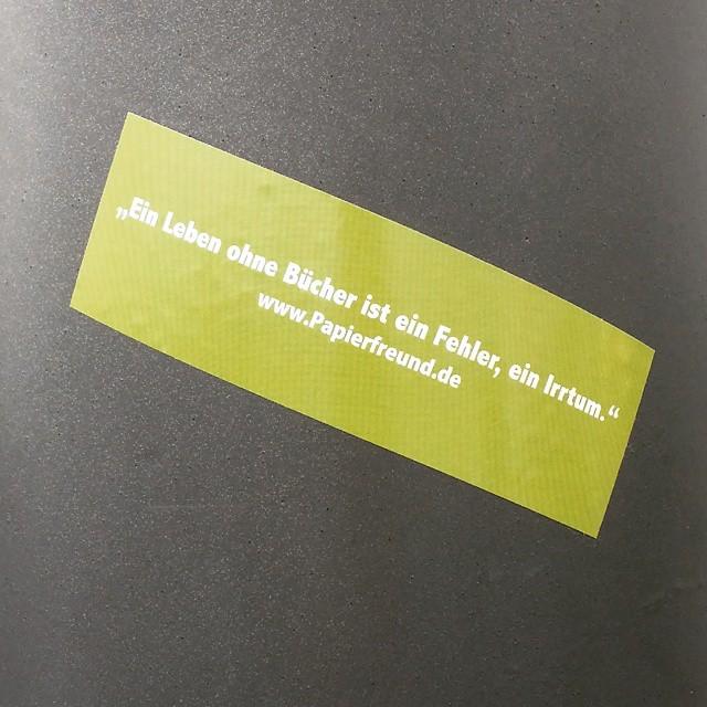 schomberg's tweet photo. "Ein Leben ohne Bücher ist ein Fehler, ein Irrtum." #spucki http://t.co/xAaK8G8gbr http://t.co/edrstbn0no
