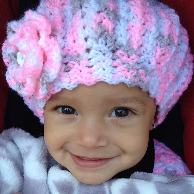 DACIAUNQ's tweet photo. I wanted #myfirstTweet to be of my sweet Isabel. #Romanian #gorgeous #mixedbabies http://t.co/cYgmnmNXbW