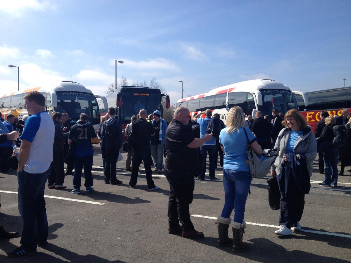 ManCityHelp's tweet photo. Fans leaving for #palacevcity on our free coaches earlier. Hope everyone has a safe trip and enjoys the game! #mcfc http://t.co/HWzHfUjrIN