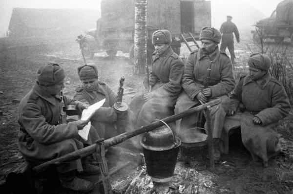 pobeda_70's tweet photo. #Другойфронт производство продуктов питания в период войны http://t.co/CmYXvjzNCP. Враг, который страшнее пуль... http://t.co/kGDAtfFjPB