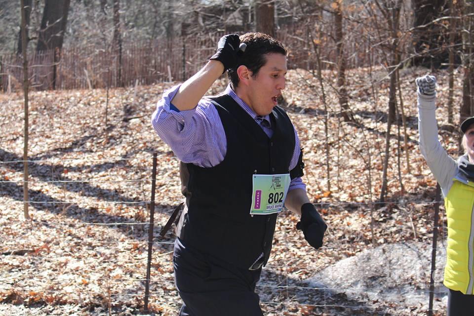 kardiaathletica's tweet photo. Bruce Wayne makes an appearance up Spring Rd hill. @RunCRS #HSROT @rundarkknight #KillTheHill http://t.co/Vw8ZGufwhF