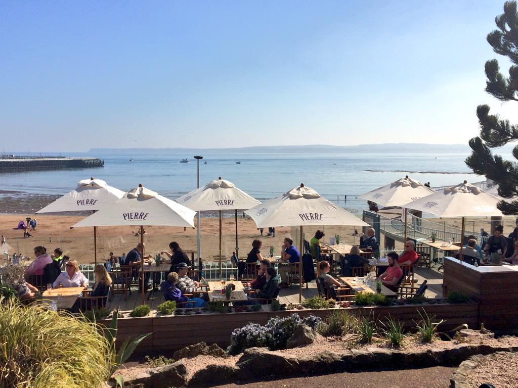 Loving the sun deck at Torquay @LeBistrotPierre could be in the south of France! #englishriviera @VistoLounge