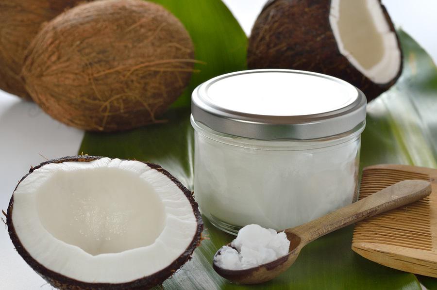 CoconutHealth's tweet photo. #CoconutOil Fatty Acids have Bactericidal &amp; Anti-inflammatory Activities Against #Acne! http://t.co/5B78mEU8vU http://t.co/YrF62gGAUQ