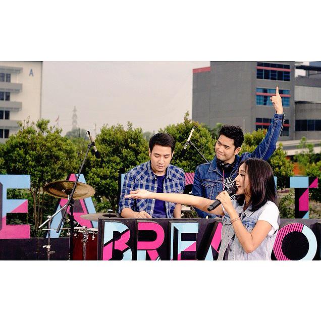 Taping Net TV Break Out di Telkom University sore tadi