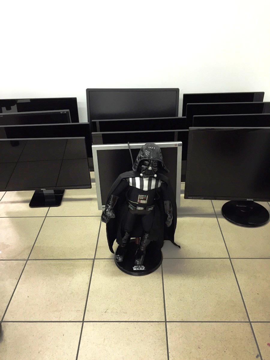 Redmachinegames's tweet image. Studio Red Machine moves to the new office! More info:buff.ly/1ID67yE #redmachinegames #gamedev #gamenews