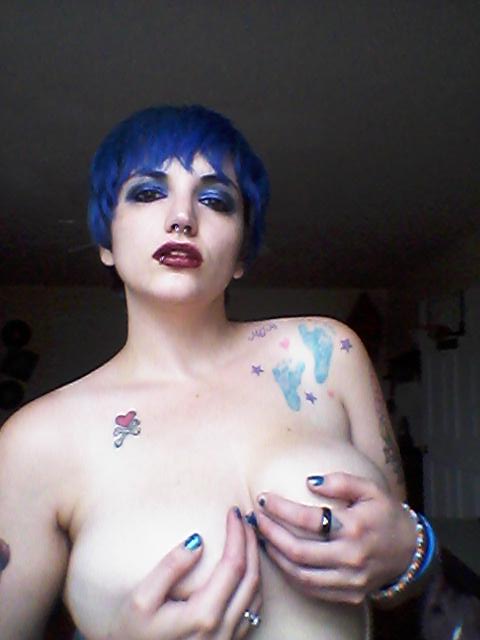 sheblueit86's tweet photo. #topless #bluehair #bluemakeup http://t.co/Fq8deHqu8r