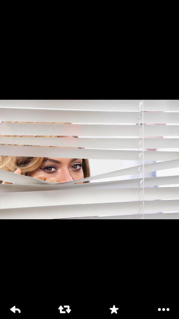 MickDaddy_'s tweet image. Bye Lmao RT @JuztKilo RT @poonNOpeen: @MickDaddy_ #DatDick