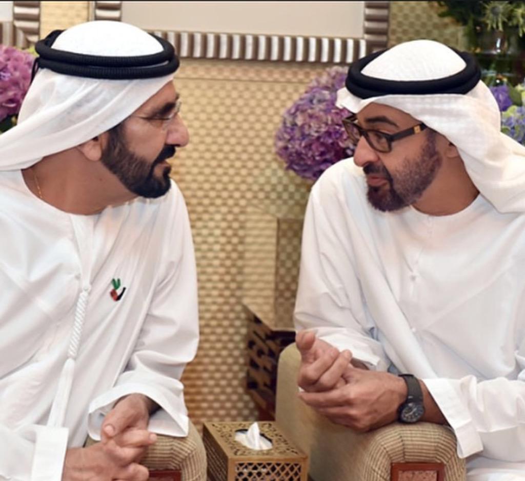 وهذا خويه لي كسب كل شهره 
مرحوم يا زايد ومرحوم راشد 
قروا عيون البذر يا زين بذره 
والنهج نفس النهج والبيت شايد