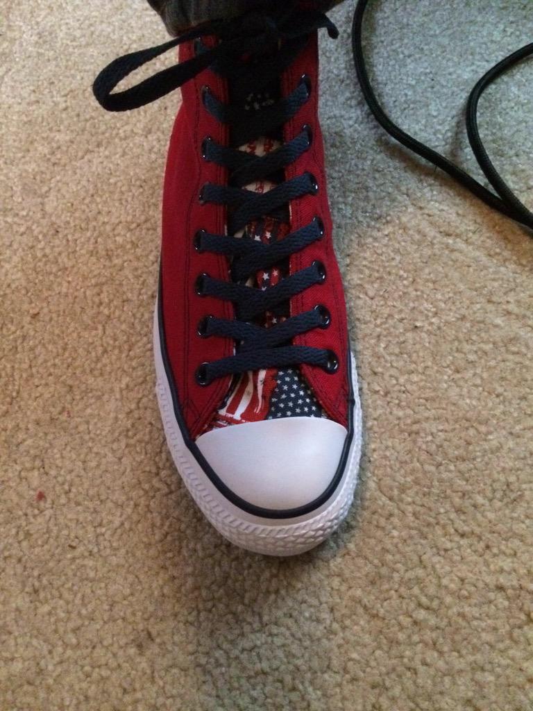 MadiGasxar's tweet photo. @therejects @tysonritter @mikeaar @nickolaswheeler @chrisgaylor GUYS MY SHOES CAME I'M SO HAPPY!!! #RejectForLife! 😄 http://t.co/TIadFfvIPS