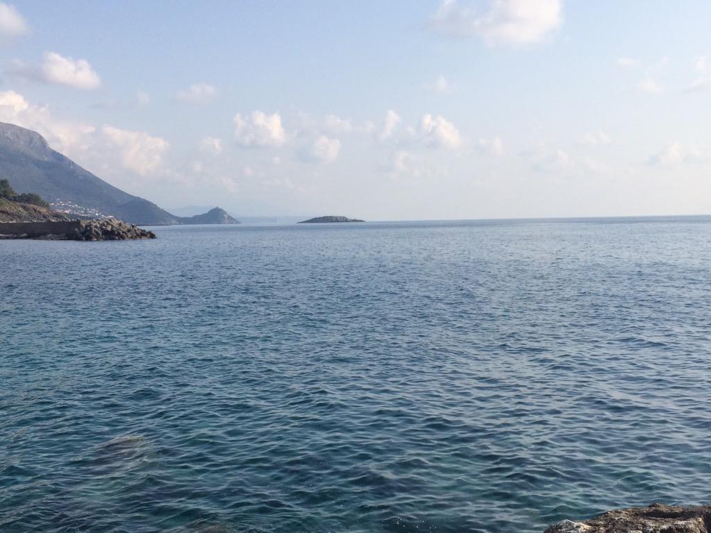 hydrastyle's tweet photo. Maratea vista mare #basilicata #mare #porto http://t.co/6ak5k3hy2W