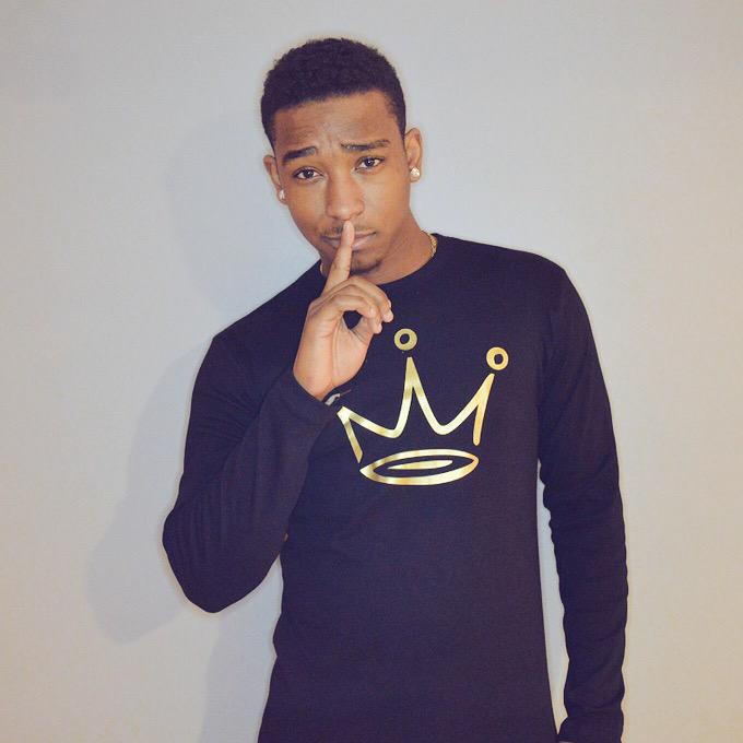 StevieJenko's tweet photo. I'm that guy everyone wants to get familiar with. #WasGoodie #Royalty ๐๐๐๐ฏ http://t.co/HBLHs2Ib4R