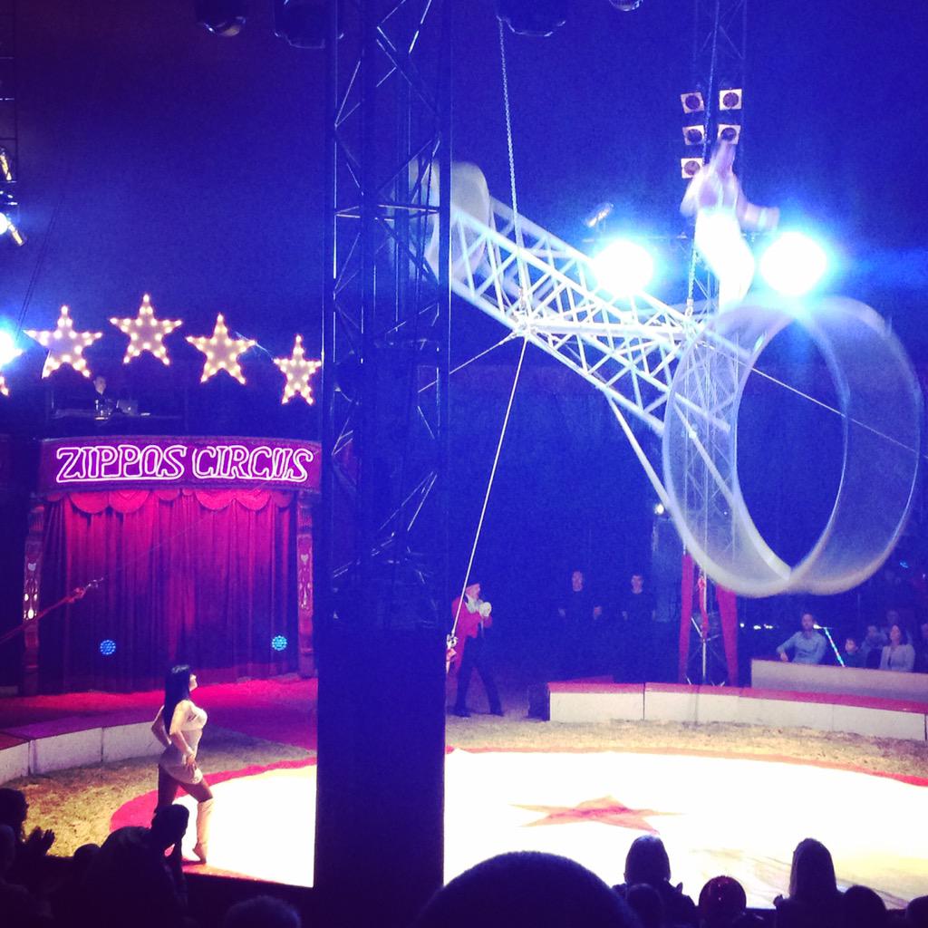 Netmums's tweet photo. We had a fab time @ZipposCircus OMG #show this afternoon #stuntastic #familyfun #circus #blackheath http://t.co/zRoOywS1aR