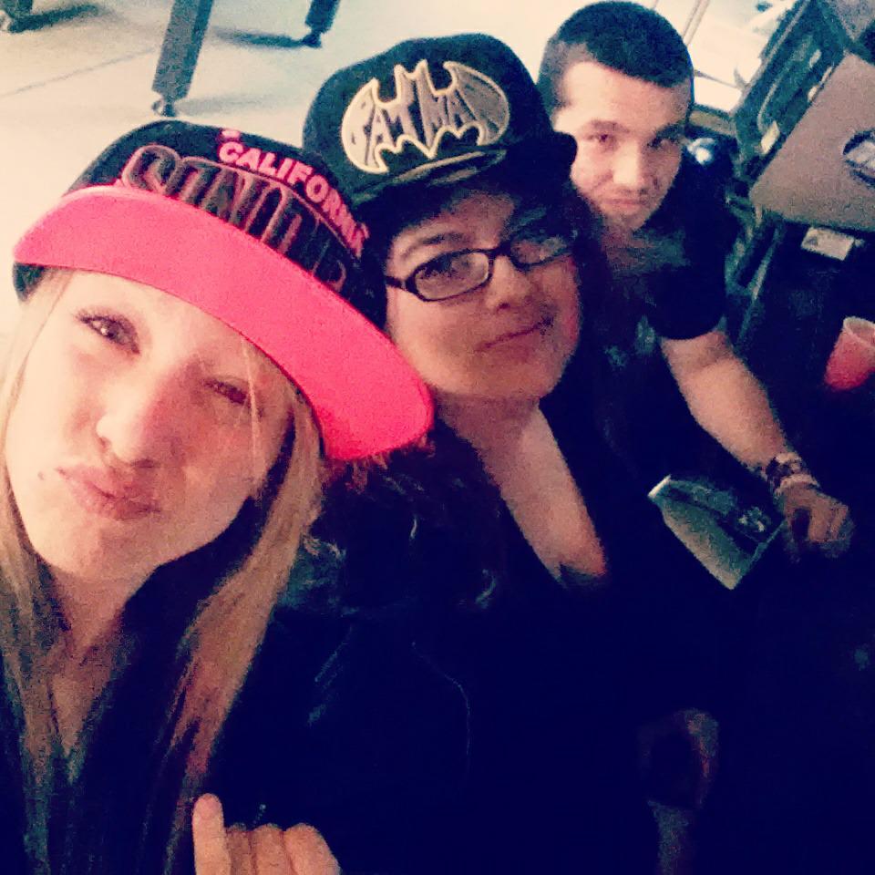 thebetterperson's tweet photo. Me And My Main Bitch.. Straaaightt Thuggginnn ♡ #BarDrunk #My21st #CaliforniaBadBitches #Batman http://t.co/JamcWuSYC1