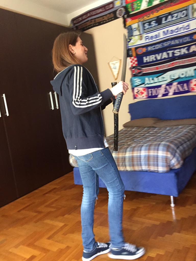 AmaliaMorgan's tweet photo. Esame? Seppuku. http://t.co/iyyUll2UEu