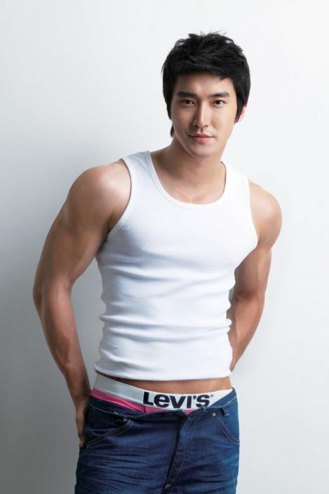 Happy Birthday Choi Siwon (Super Junior)!!! 