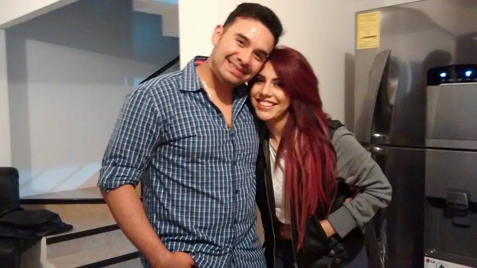 jashtagt's tweet photo. #Faranduleando
Ya viene el  regreso de @fabiolasinger con ESTA SOY YO. En el video actúa el locutor @RodzAngel http://t.co/a0YcJ2JnXD