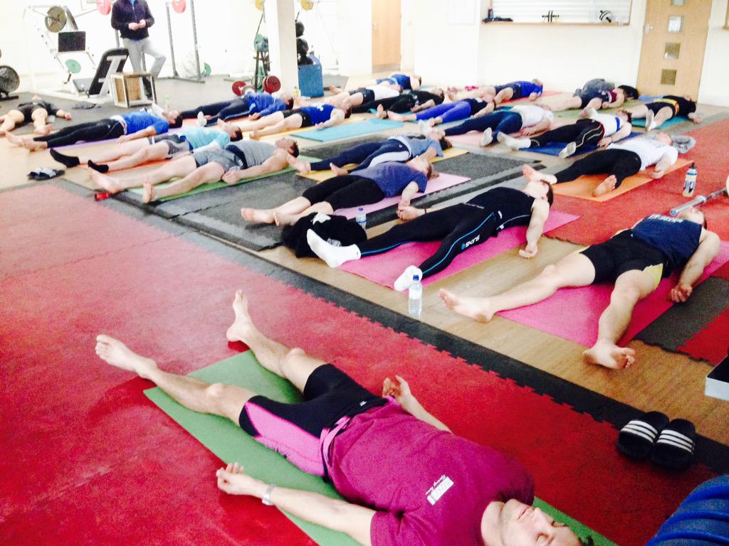 yoga_with_kara's tweet photo. Awesome work @UpperThamesRC Rowers! 3 days of training camp yoga completed! #bendandflex #yogaeverydamnday #yogamen http://t.co/XB4BDXI2of