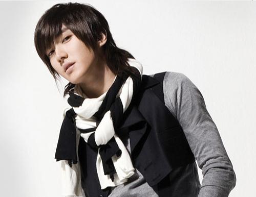 Happy Birthday, Choi Siwon!!! May all your wishes come true! 