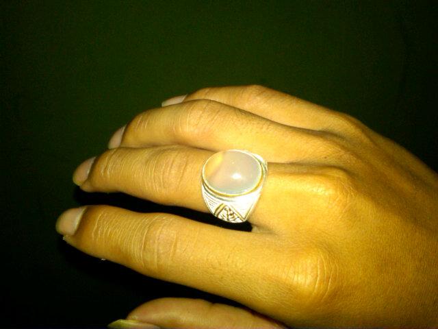 Botti807's tweet photo. Biru langit unik Beli dari @akik_MLG Terbukti ke aslianya, tinggal pindah ke ring baru mantap ini!!suwun sam, mantab http://t.co/q65G76Lcdo