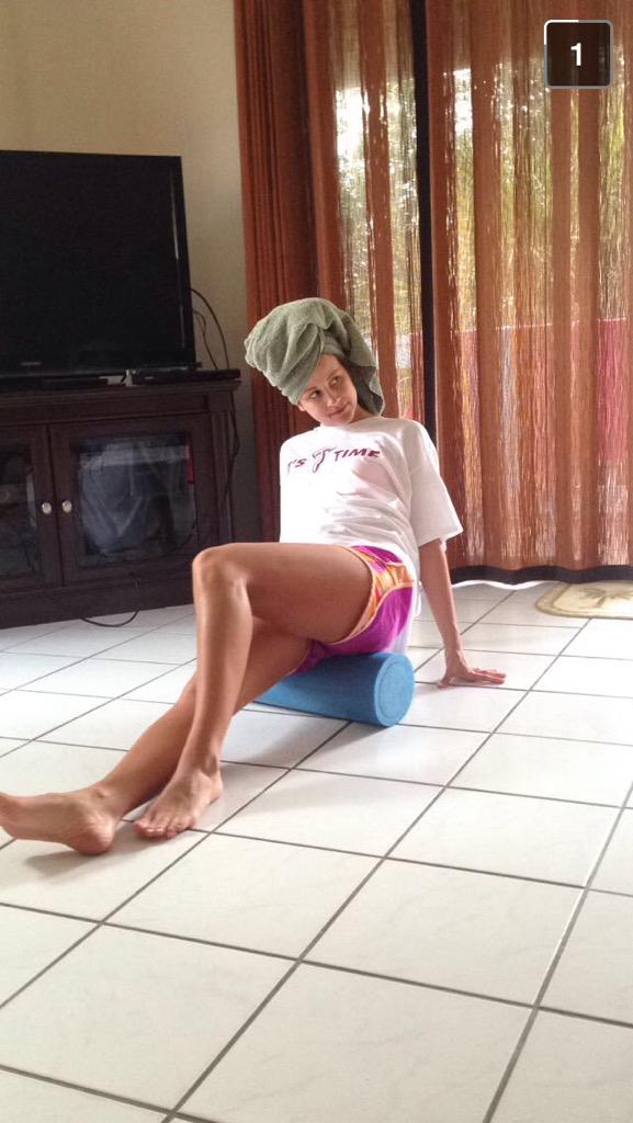 rijacks_'s tweet photo. When you see a cute boy on the quad http://t.co/aANYulW1vm