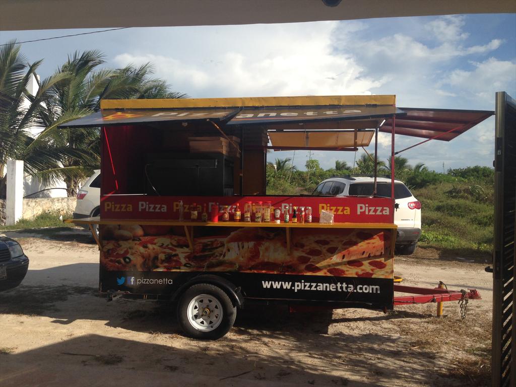 Pizzanetta tweet picture
