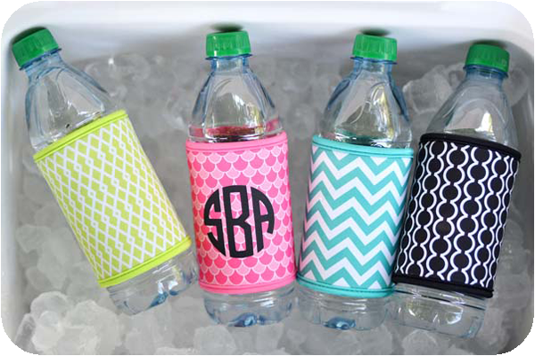 OhMyThreadsBT's tweet image. check out these monogrammed water bottle koozies avaiable in 4 designs $14.99 etsy.com/shop/OhMyThrea…