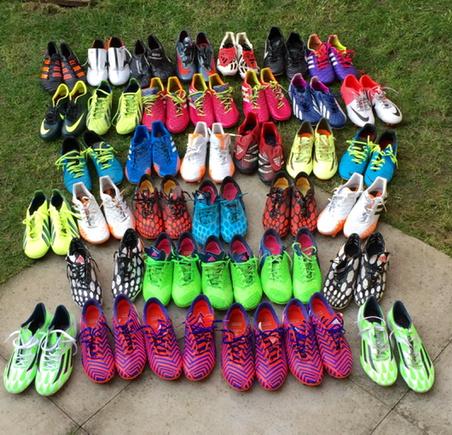 mitchsav's tweet photo. Time for to put some on eBay. Need a clear out. http://t.co/KgIwerDQoi
