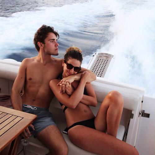 couplesgoal's tweet photo. http://t.co/V2iY2fkk09