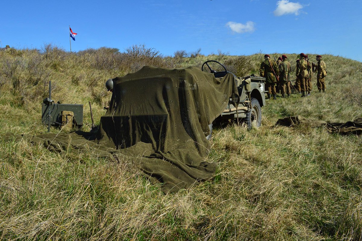 Het Re-enactment zit erop! Het waren 2 fantastische dagen. Bekijk hier: bit.ly/1aD8UgW de foto's! #forteiland