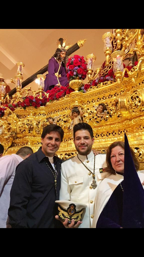 Con mi ahijado y mi comadre antes de salir