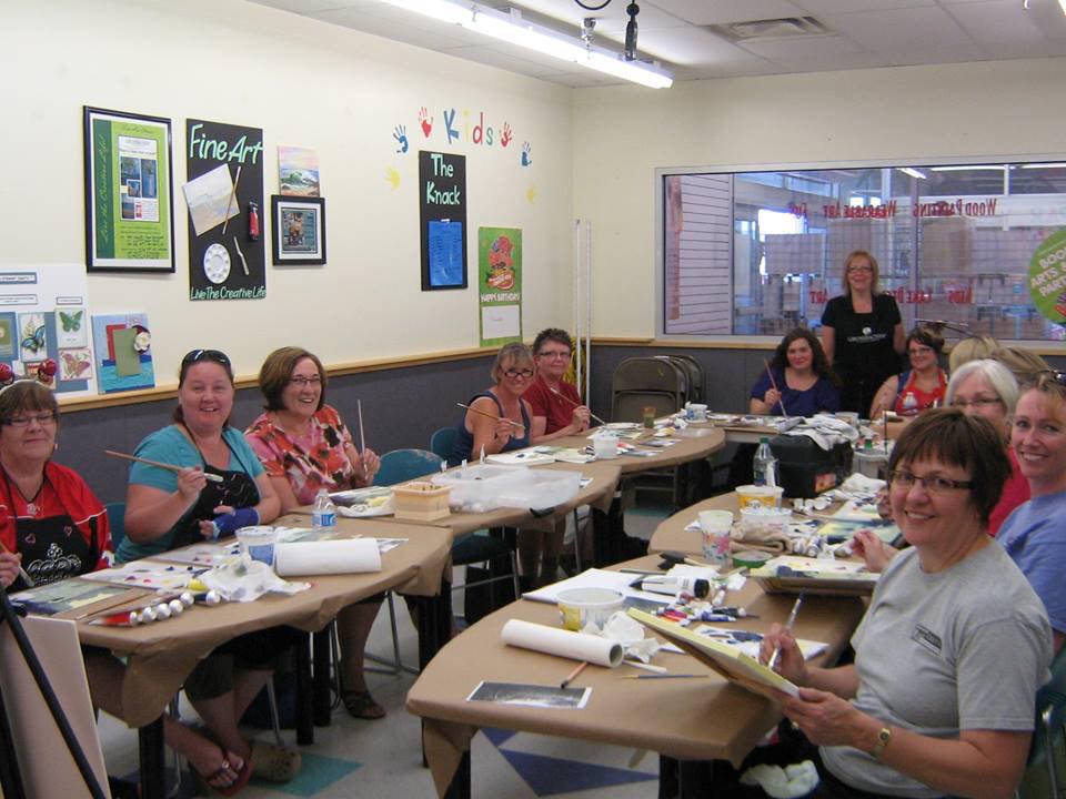 nikkisportraits's tweet image. #ClubArt Sat., April 11 5-9pm #tolearnhow to #paint! Bring your own photo, work at your own pace @MichaelsStores #yqr