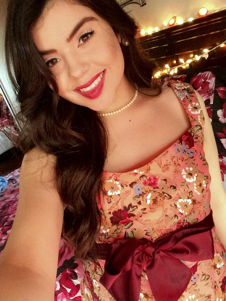 abbisolorio's tweet photo. belated #memorial2015 selfie✨
(didn't realize this was a trend) http://t.co/SMZ0mDasbo