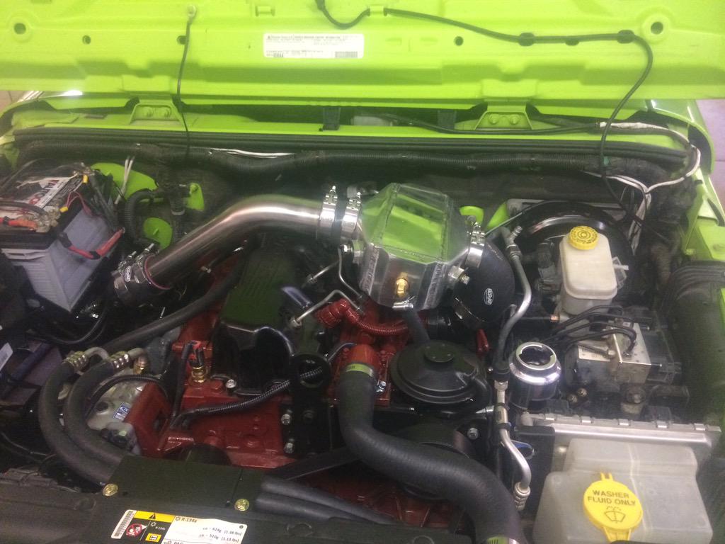 GreenJeepMac's tweet photo. Finished Product! #Jeep #Wrangler #DieselConversion #BruiserConversions http://t.co/qGiDD0bILh