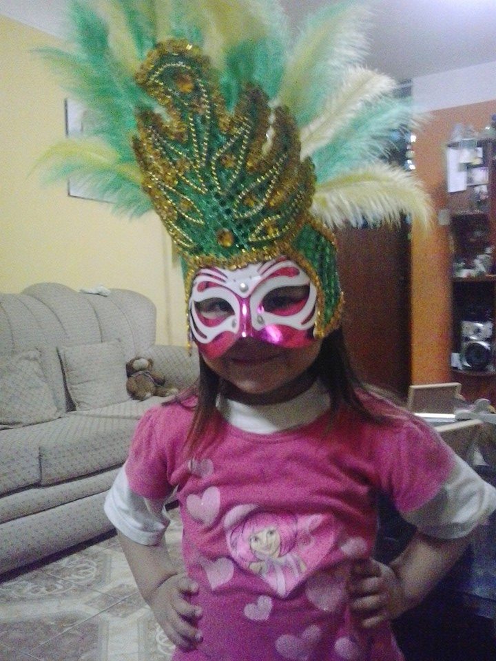 yvonne3116's tweet photo. #MIPROMLOESTODO ..... saludos a la Familia Bonifaz León Loayza del Callao http://t.co/m613iHgttI