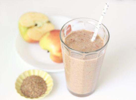Foto: Apple Flaxseed Cinnamon Smoothie lovelytoday.com/trendlifestyle…