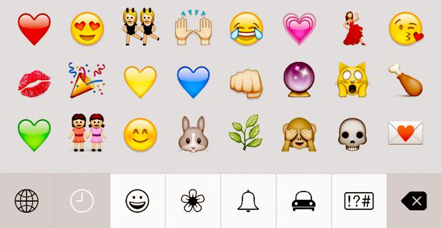 SophiaBush's tweet photo. Do you ever look at your emoji keyboard and think, "sh*t, life is going pretty great right now?" I just did. 🙌 http://t.co/ihfFLXHu5L