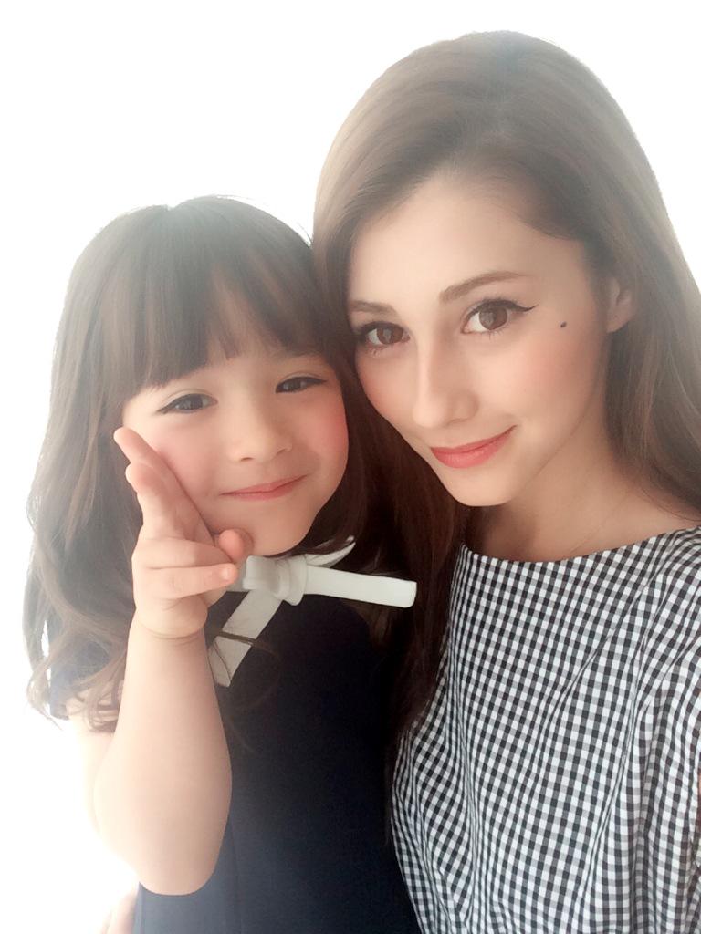 The_Darenogare's tweet photo. 今日は姪っ子と撮影一緒(((o(*ﾟ▽ﾟ*)o))) http://t.co/NCTG5kfehh