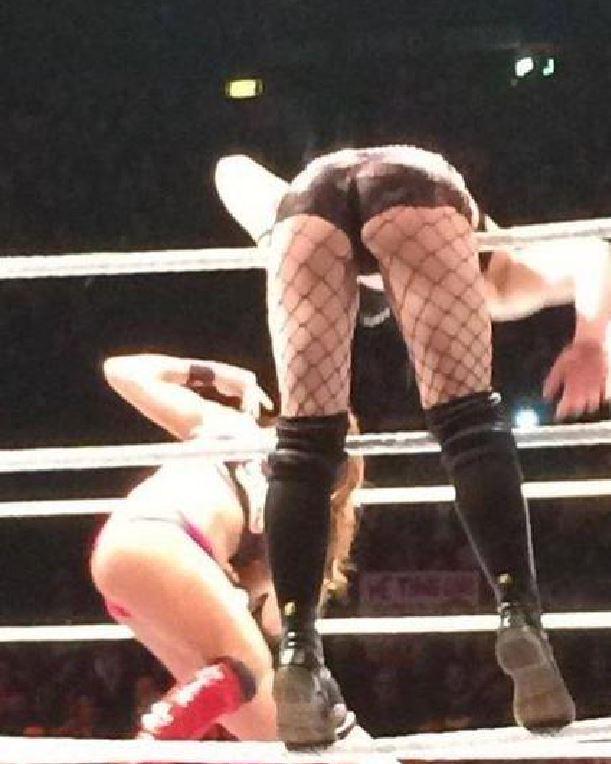 WWEPPorn's tweet photo. RT for Paige's ass... #RAW #BestForBusiness http://t.co/JP5dFakZPI