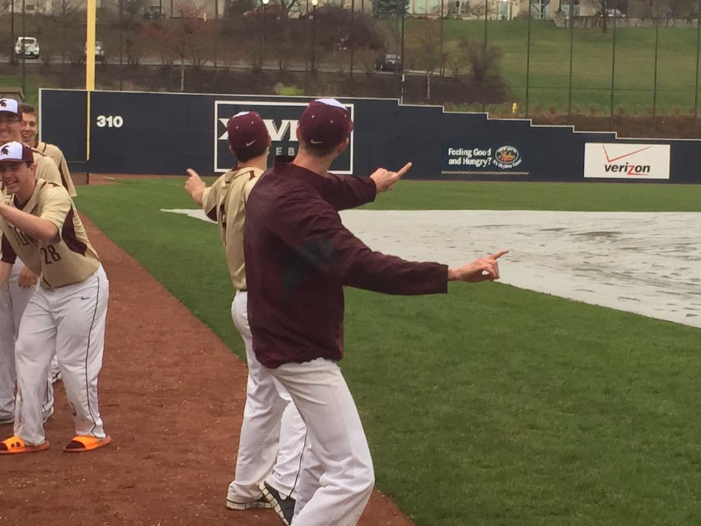 TurpinSpartans's tweet photo. #raindelaydanceoff http://t.co/6CgvhgjutB