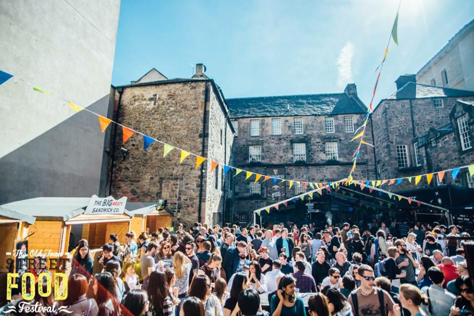 Kerbside139's tweet image. Photos from yesterday @edinburgh @Street_Food_UK @EdinBlogger @ionedinburgh @STVEdinburgh facebook.com/the3sisters/ti…