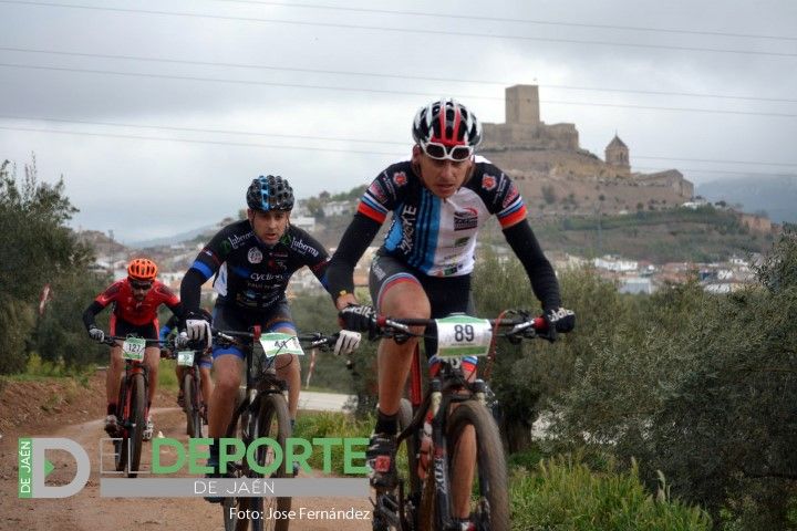 pedrofrias77's tweet photo. Cazorla Bike Team en Alcaudete http://t.co/u2BpjDe5TJ