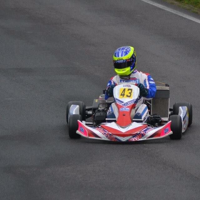 mlcmotorsport's tweet photo. Tough 1st rnd of lgm for @JHattonRacing lack of power all weekend but great charge in the final almost top 10 from 72 http://t.co/0i7Lofyuvb