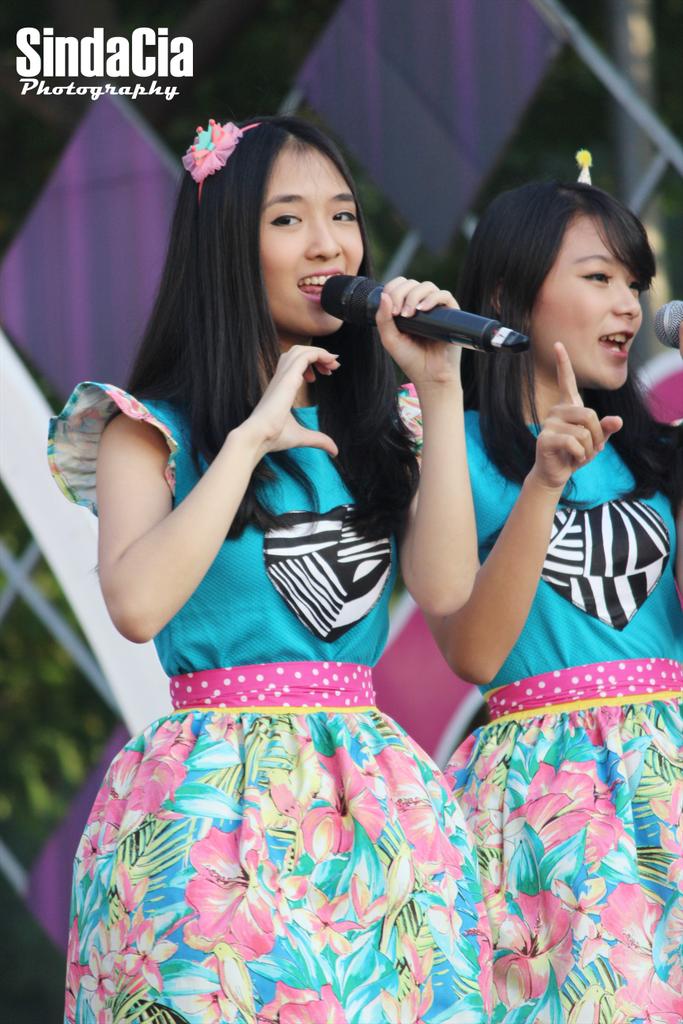 _StefantjeID's tweet photo. @Sheens_Fennie with @SheensQiqies http://t.co/DCFexOqxGK