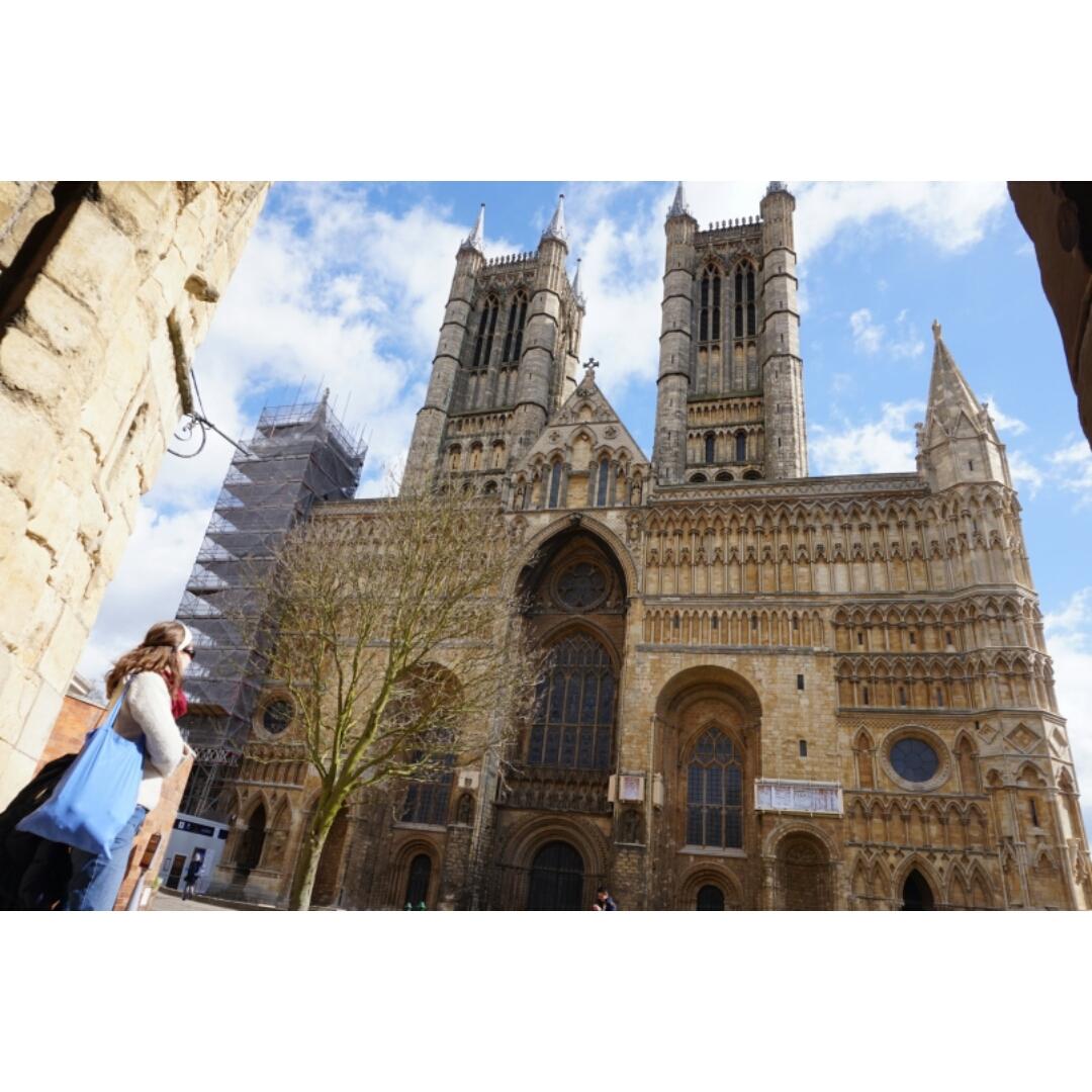 RoryAsyari's tweet photo. Lincoln Cathedral 😍 #latepost http://t.co/S85JNzN7oD