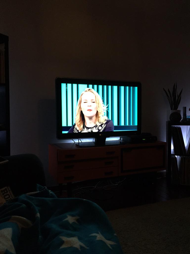 CelisCarlo's tweet photo. Hopelijk morgen een interessantere gast op de #diw #joythielemans http://t.co/CjmlTtVzS6
